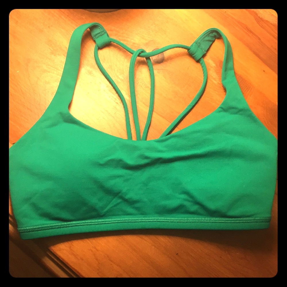 Lululemon green sports bra